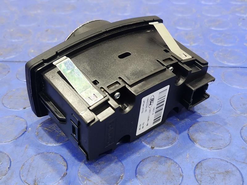 2014 Ford Explorer Headlight Switch (Dash Mtd)