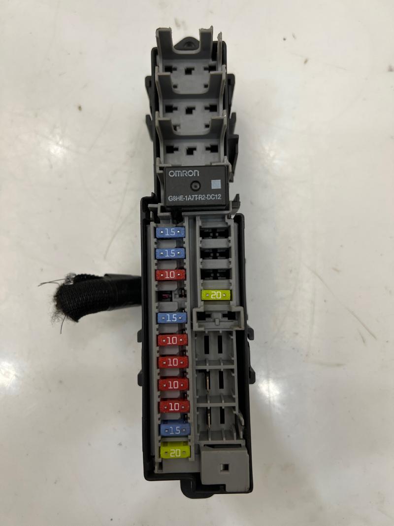 2012 Chevrolet Volt Cabin Fuse Box