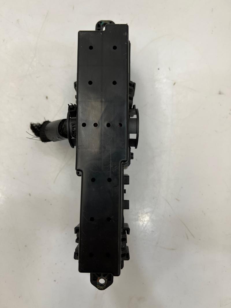 2012 Chevrolet Volt Cabin Fuse Box
