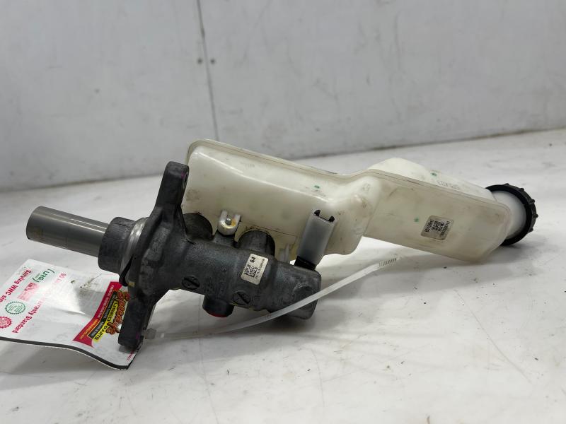 2018 - 2022 Ford Ecosport Brake Master Cylinder Assembly OEM GN1Z2140B