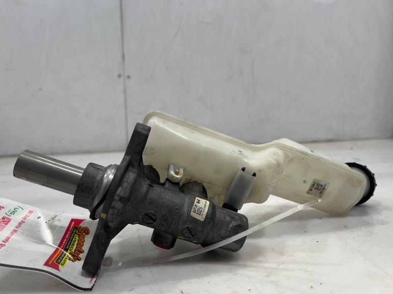 2018 - 2022 Ford Ecosport Brake Master Cylinder Assembly OEM GN1Z2140B