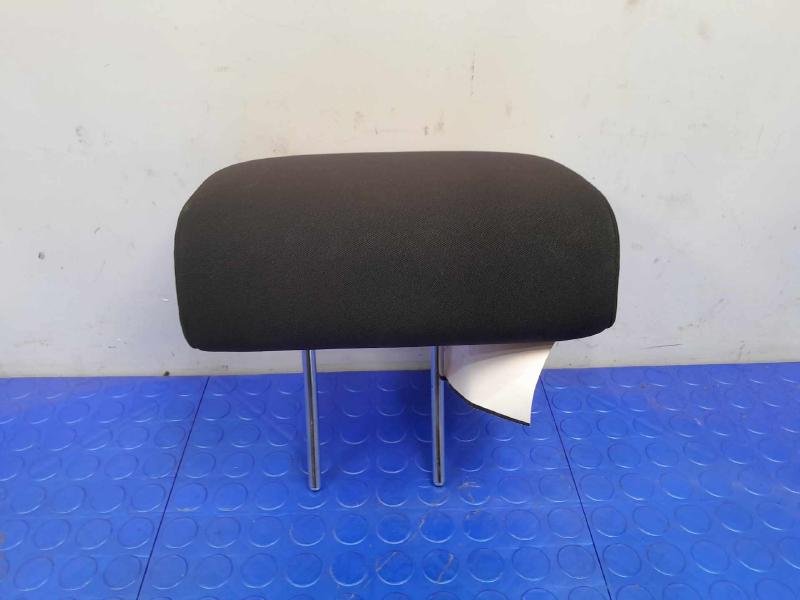 2016 Subaru Legacy Headrest