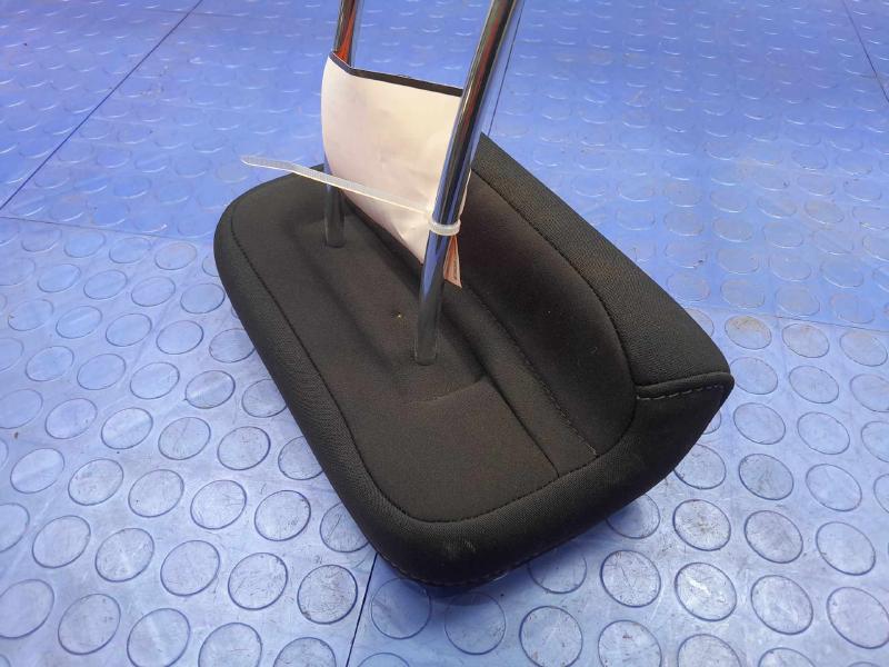 2016 Subaru Legacy Headrest