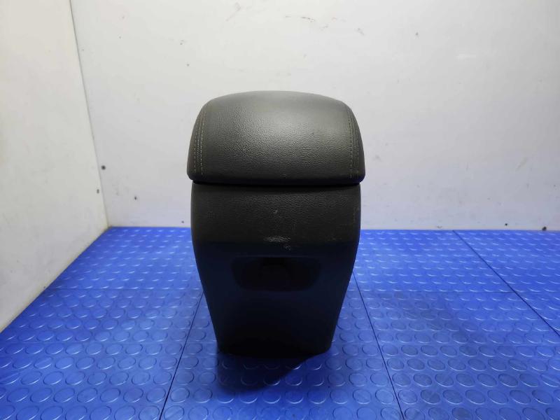 2013 Hyundai Santa Fe Front Console