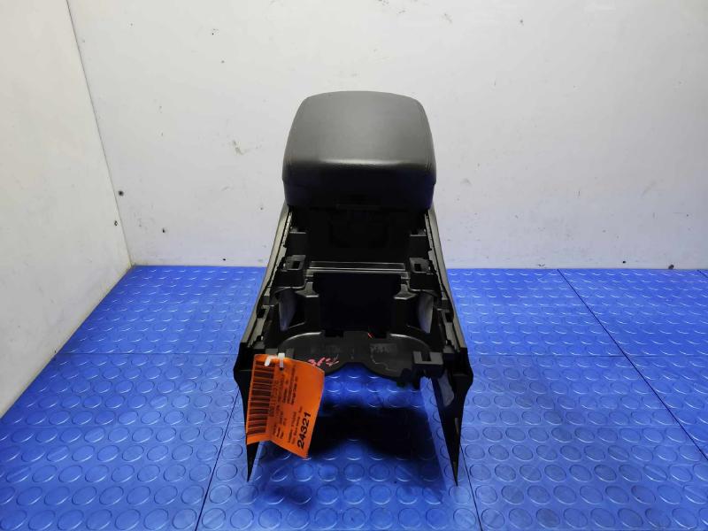 2013 Hyundai Santa Fe Front Console