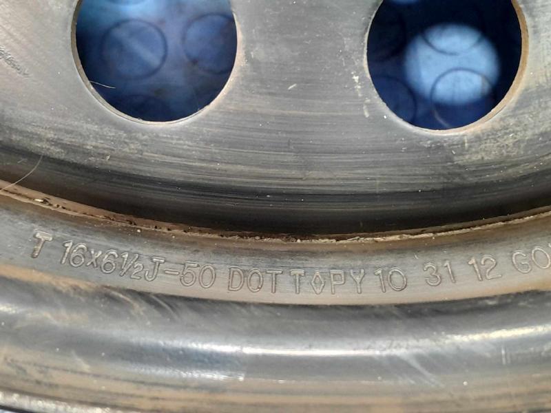 2013 Ford Fusion Wheel