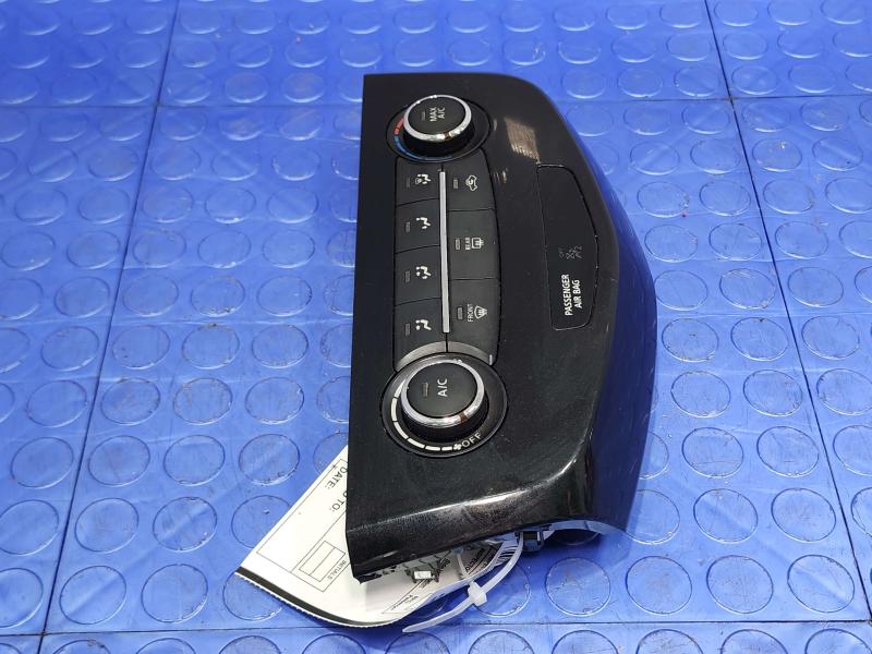 2016 Nissan Rogue Heater A/C Control