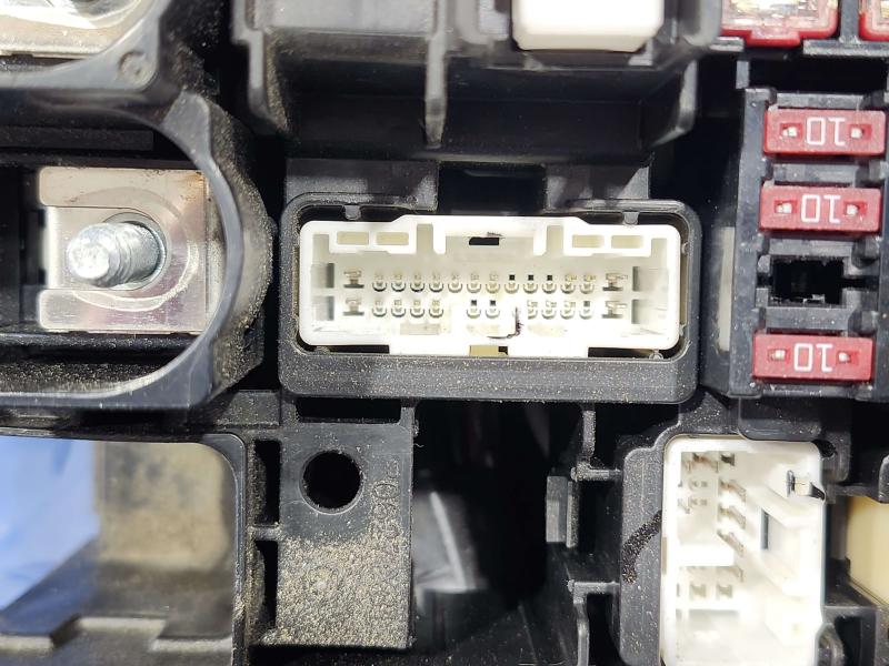 2017 Toyota Corolla Engine Fuse Box