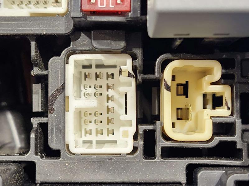 2017 Toyota Corolla Engine Fuse Box