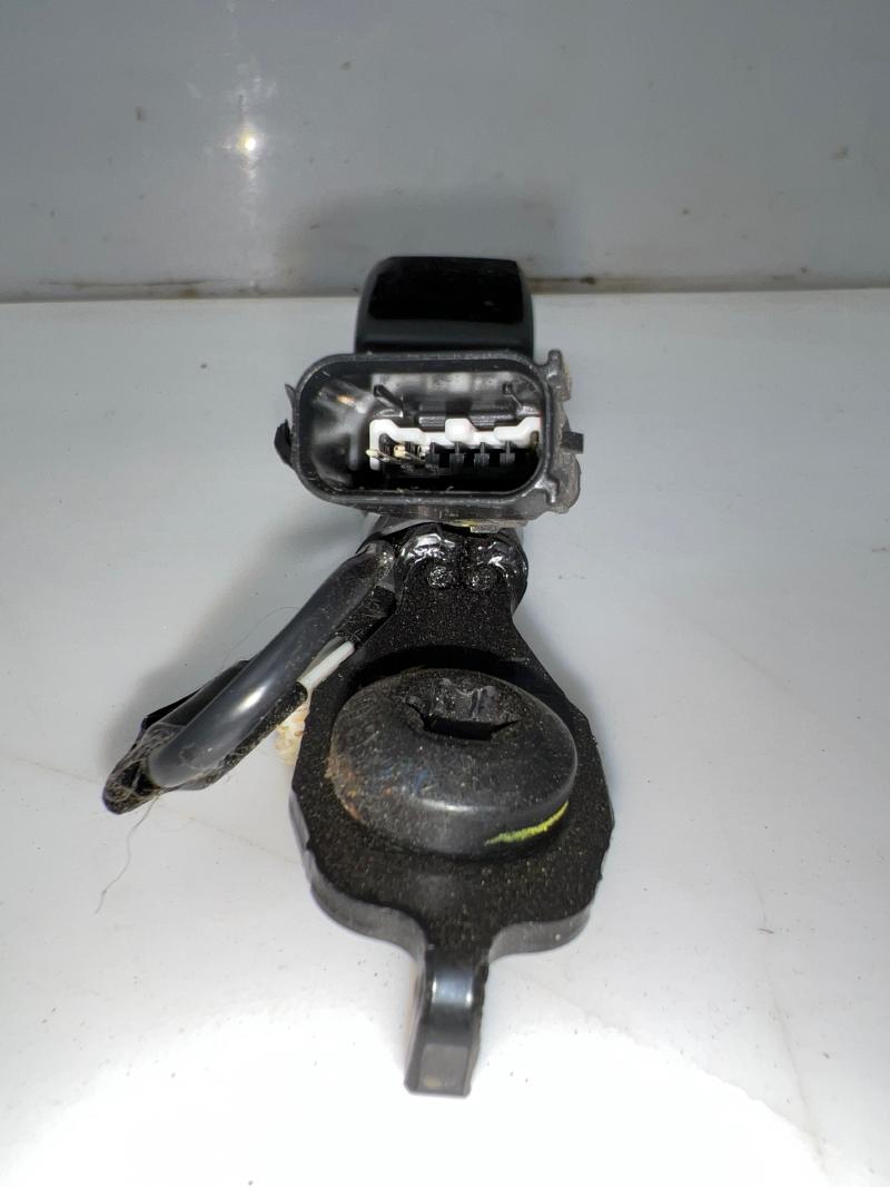 2015 Ford Escape Front Seat Belt Buckle RH Passenger Side Black OEM EJ5Z9961202AA