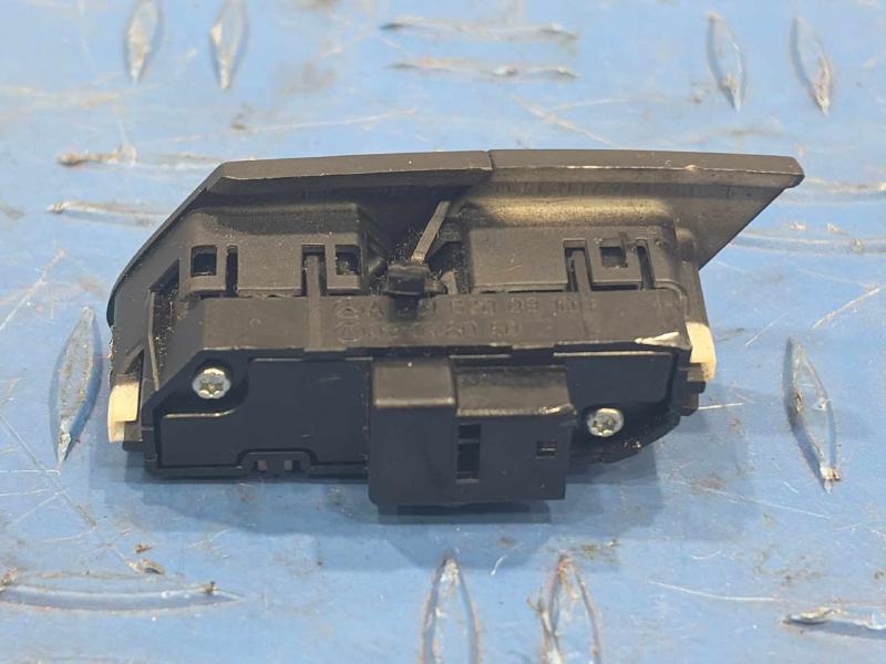 2010 Mercedes ML-Class Door Switch Front
