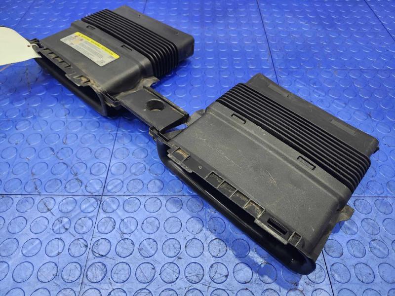 2017-2025 Audi Q7 Engine Air Intake Duct Genuine OEM Part 4M0129510D