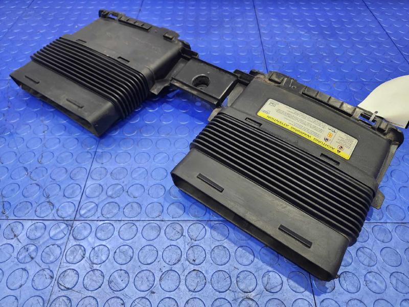 2017-2025 Audi Q7 Engine Air Intake Duct Genuine OEM Part 4M0129510D