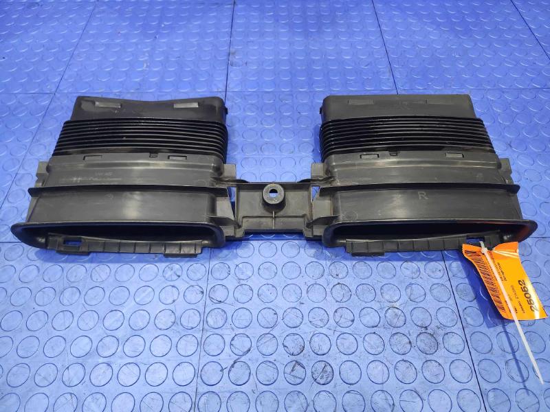2017-2025 Audi Q7 Engine Air Intake Duct Genuine OEM Part 4M0129510D