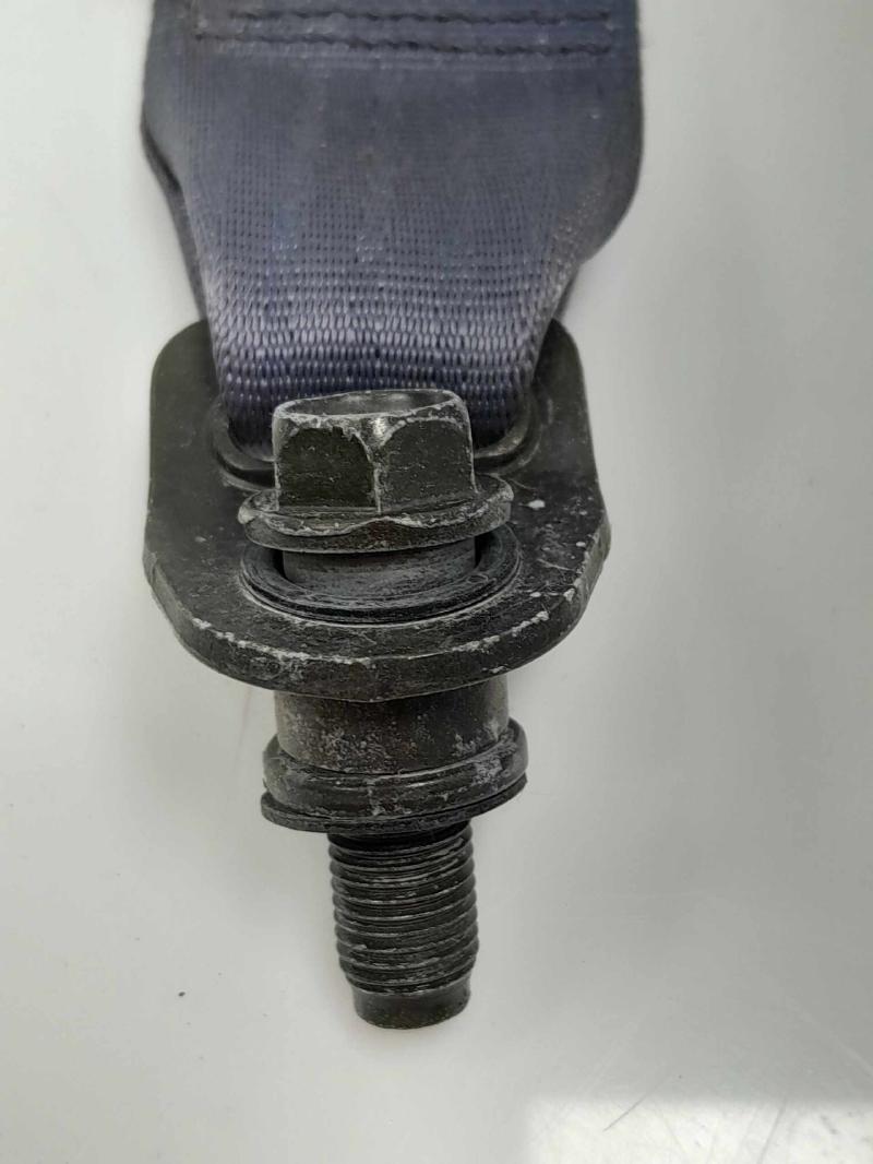2002 Toyota RAV4 Front Seat Belt