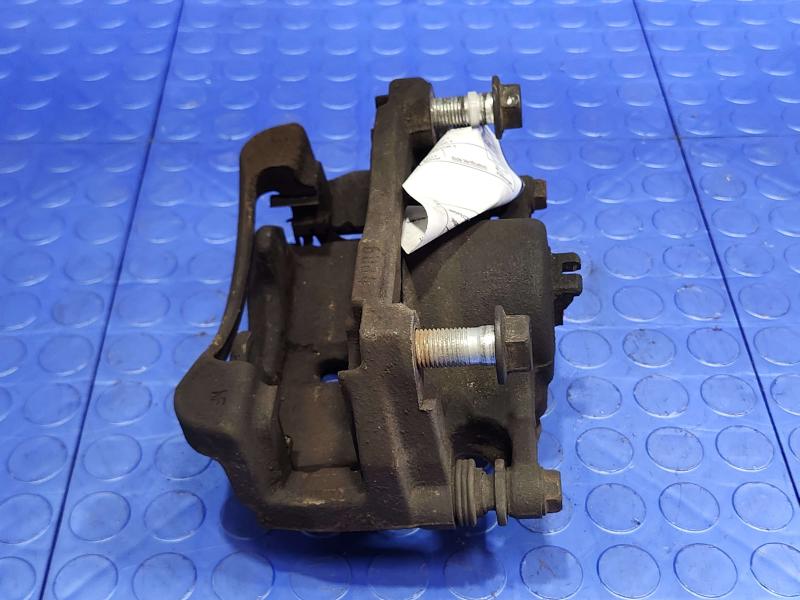 2016 Nissan Rogue Caliper