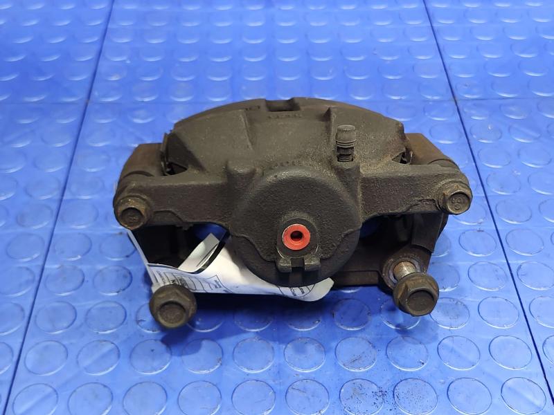 2016 Nissan Rogue Caliper