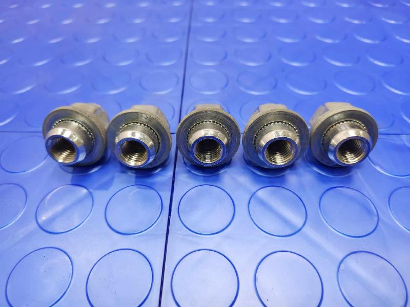 2022 Mitsubishi Eclipse Cross Lug Nuts