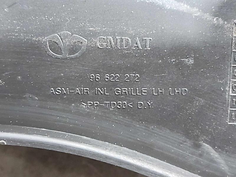 2008-2010 Saturn Vue Cowl Panel Cover Grille Air Inlets Set of Two OEM 20757612 96623292