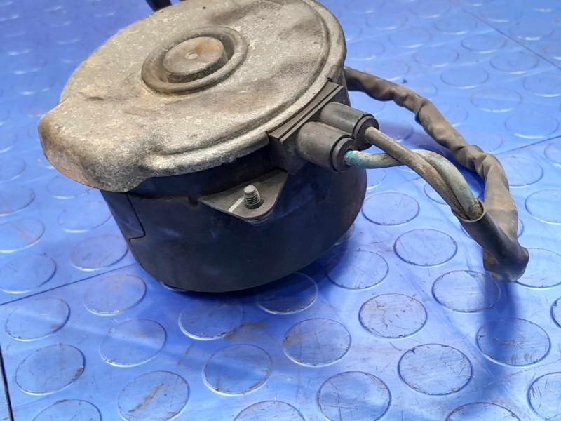 2013-2014 Cadillac ATS Engine Radiator Cooling Fan Motor Genuine OEM 22801056