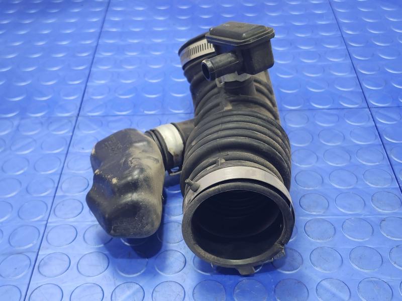 2013 Infiniti FX35 Air Intake Tube/Resonator