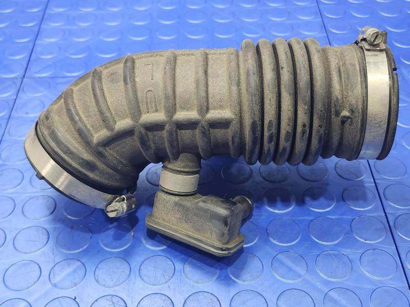2013 Infiniti FX35 Air Intake Tube/Resonator