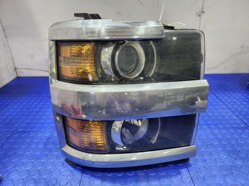 2017 Chevrolet Silverado 2500 Headlamp Assembly
