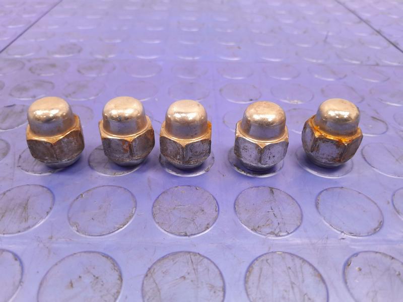 2013 Kia Forte Lug Nuts