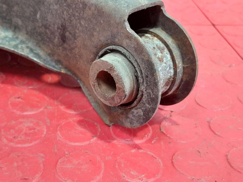 2006 Nissan Pathfinder Lower Control Arm Rr