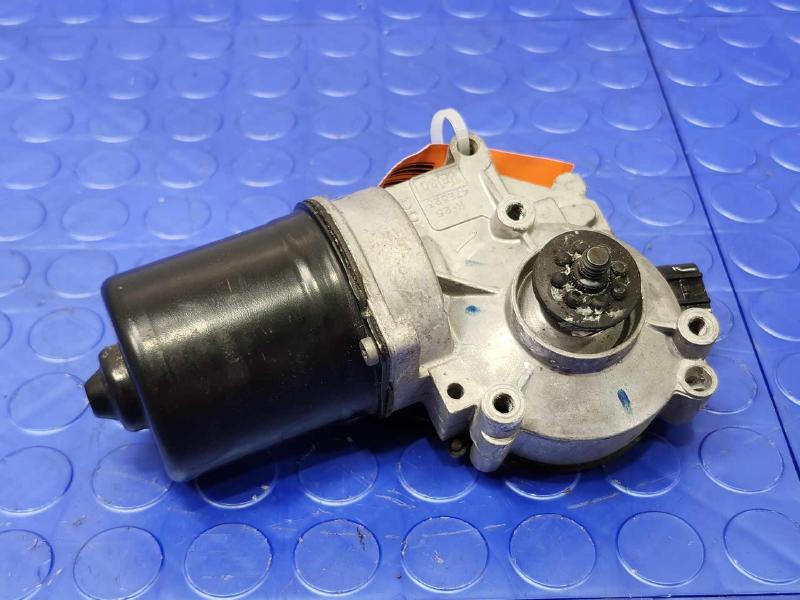 2014 Chevrolet Silverado 1500 Wiper Motor Front