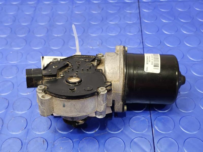 2014 Chevrolet Silverado 1500 Wiper Motor Front