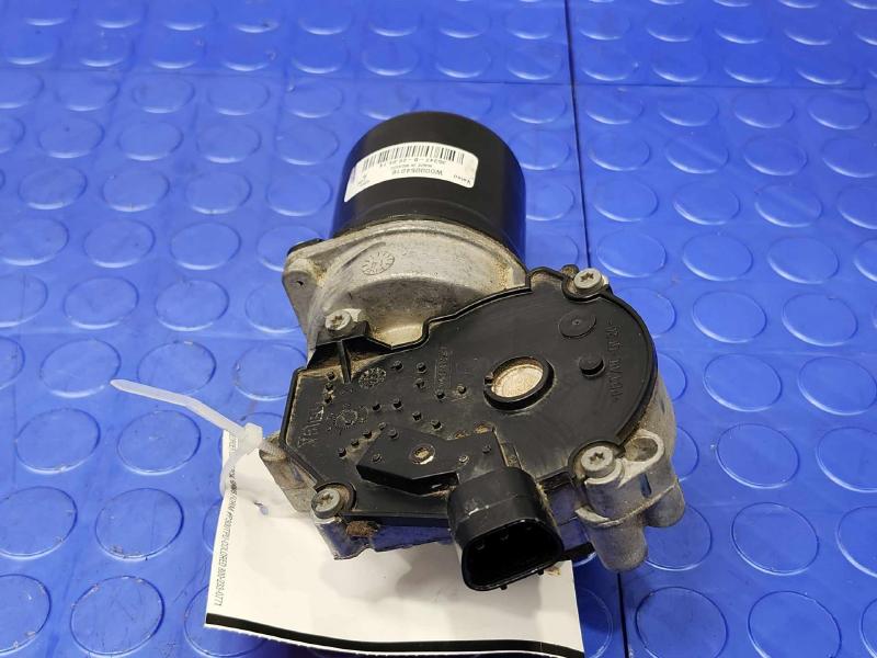 2014 Chevrolet Silverado 1500 Wiper Motor Front