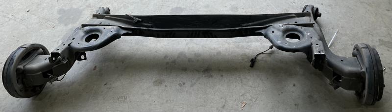 2020 - 2022 Nissan Versa Beam Axle Assembly Torsion Axle with Hubs OEM 555019VB1B