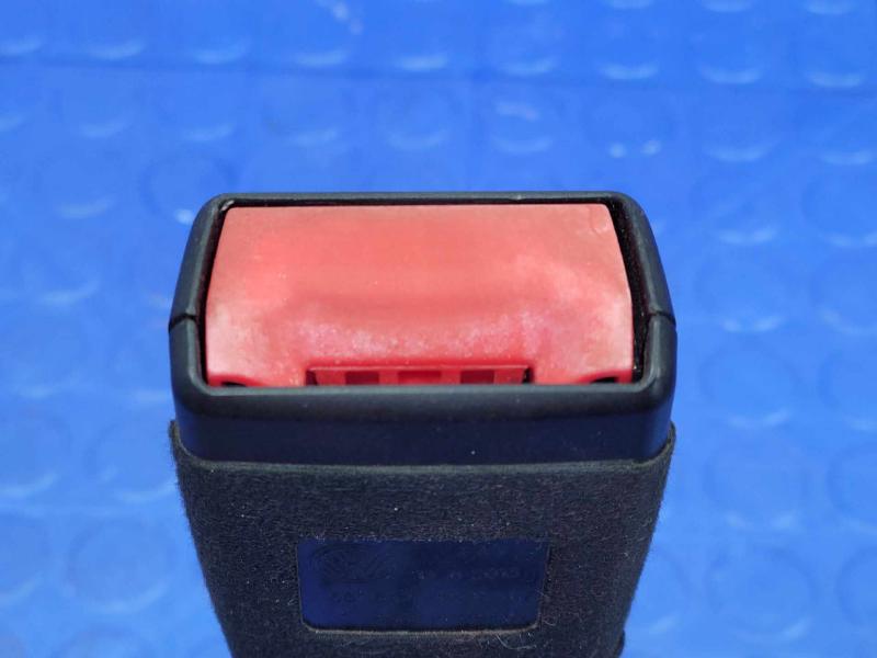 2014 Volkswagen Passat Front Seat Belt