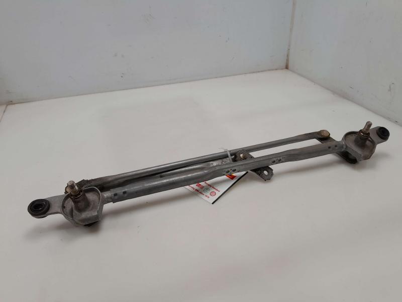 2013-2018 Cadillac ATS Windshield Wiper Linkage Transmission OEM 84399857