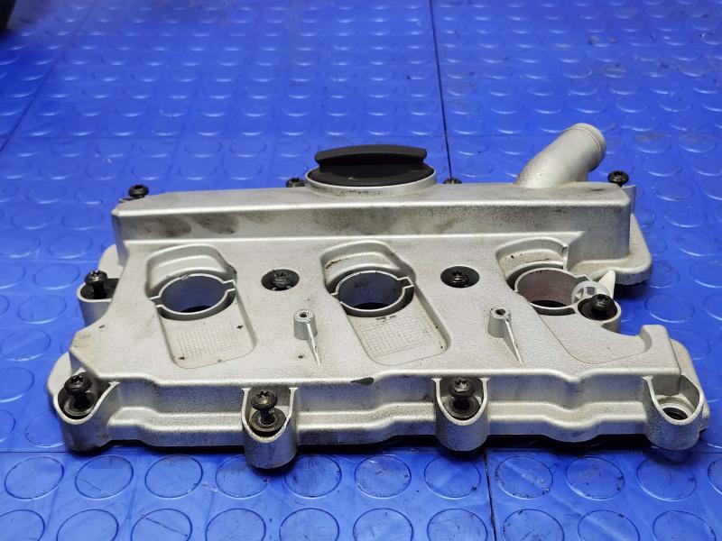 2015 Audi Q7 Valve Cover