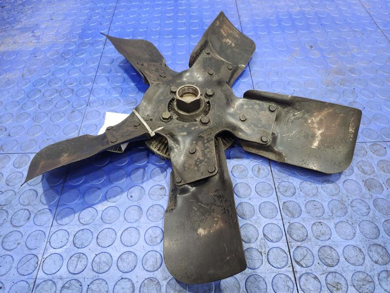 1997-1999 Dodge Dakota 3.9L Engine Cooling Fan Clutch Assembly OEM 52028944