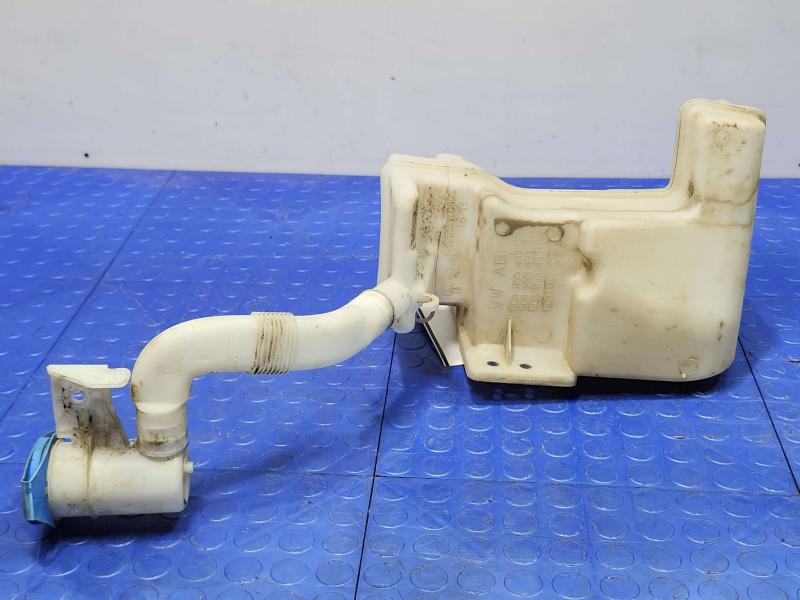 2015 Volkswagen Beetle Washer Bottle