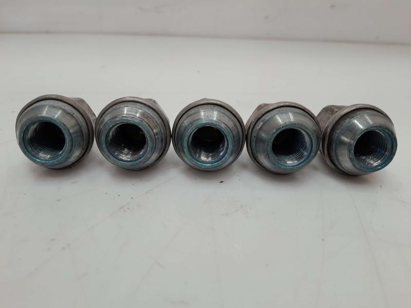 2018 Chevrolet Impala Lug Nuts