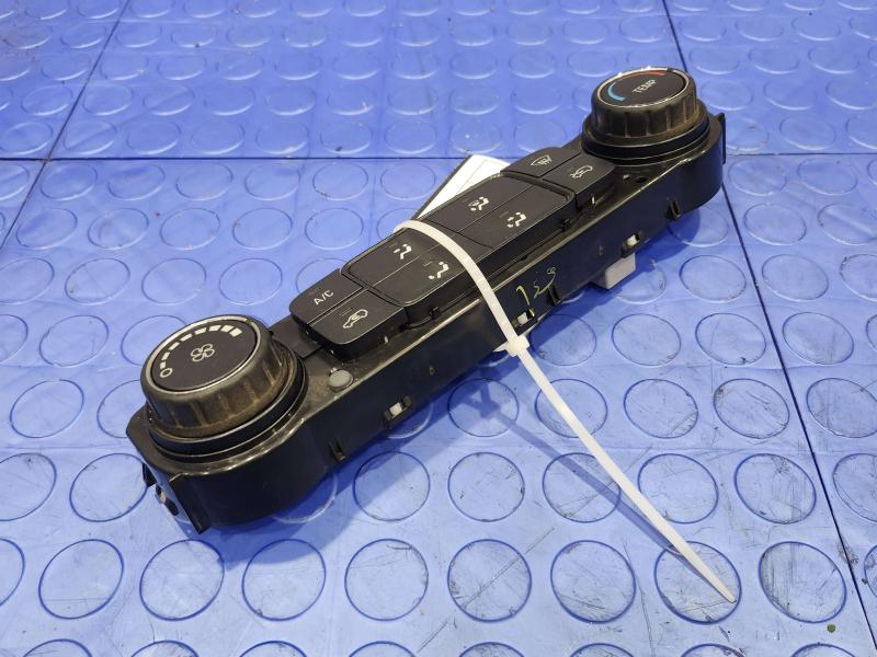 2014 Chevrolet Silverado 1500 Heater A/C Control