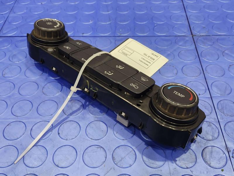 2014 Chevrolet Silverado 1500 Heater A/C Control