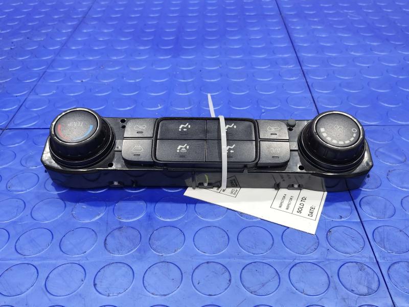 2014 Chevrolet Silverado 1500 Heater A/C Control