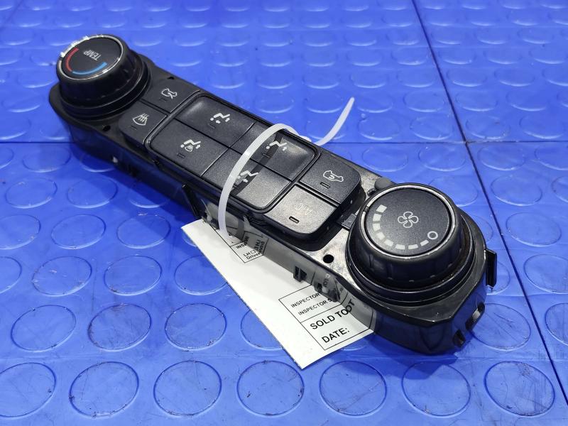 2014 Chevrolet Silverado 1500 Heater A/C Control