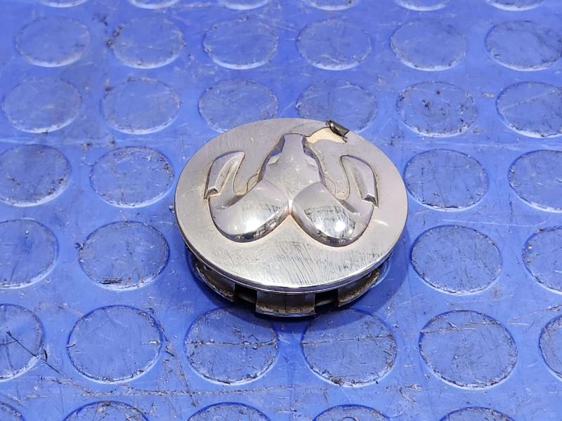 2010 Dodge Challenger Center Cap