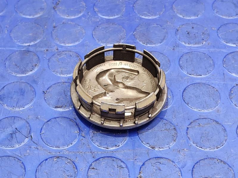 2010 Dodge Challenger Center Cap