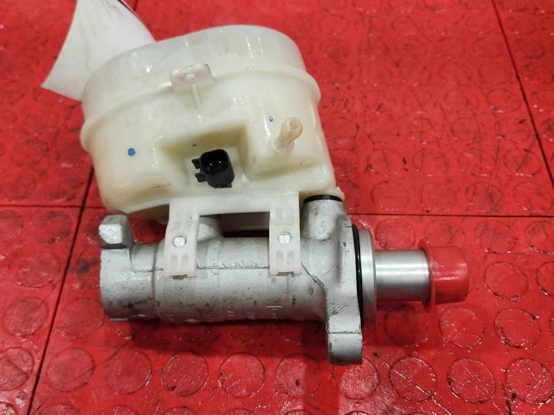 2016 Ford Mustang Master Cylinder
