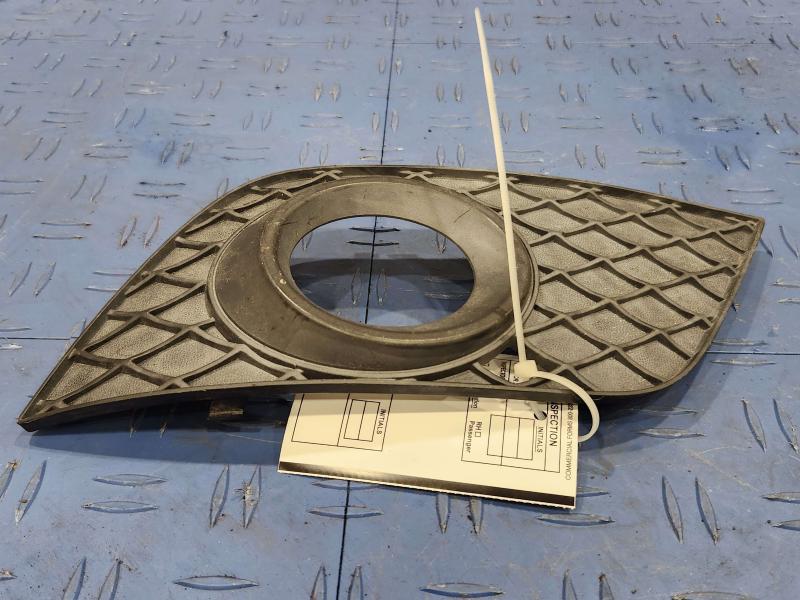 2010 Mercedes ML-Class Grille