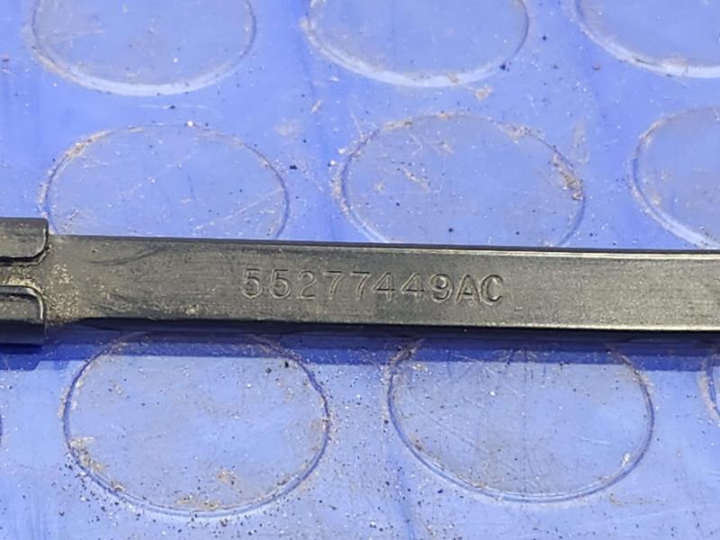 2012 Ram 1500 Wiper Arm