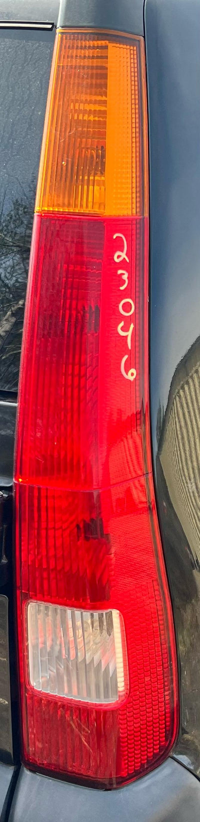2003 Honda CR-V Tail Light Assembly