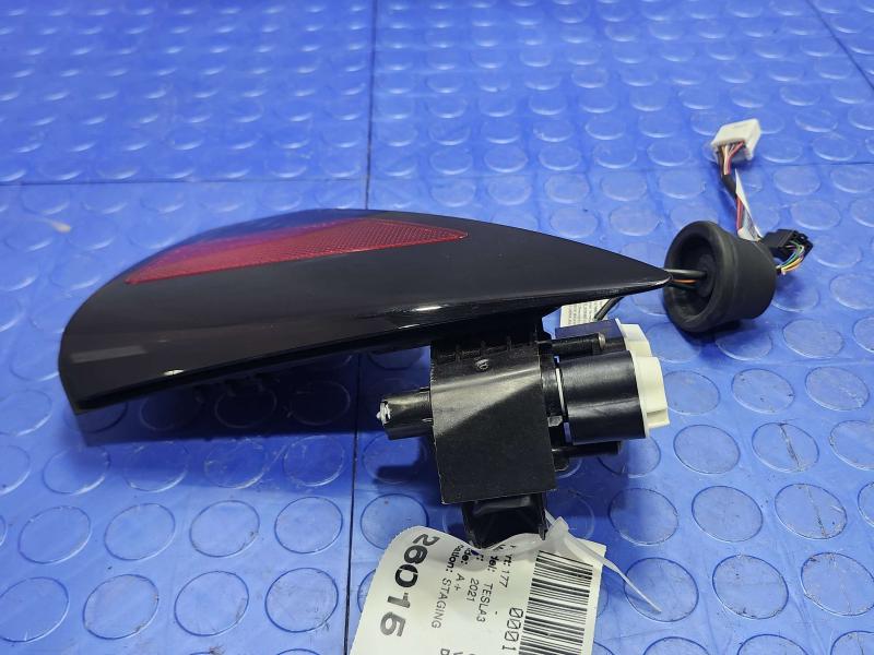 2021 Tesla Model 3 Fuel Tank Door